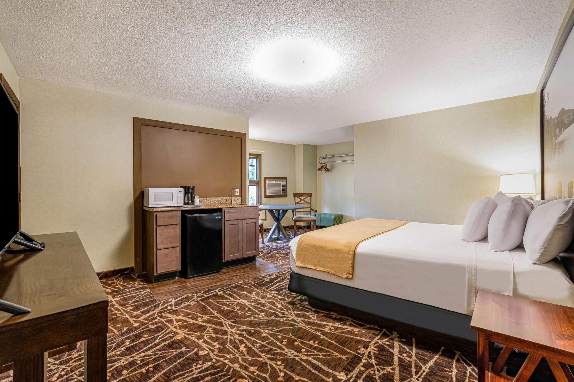 Super 8 By Wyndham Lake George/Downtown Zewnętrze zdjęcie