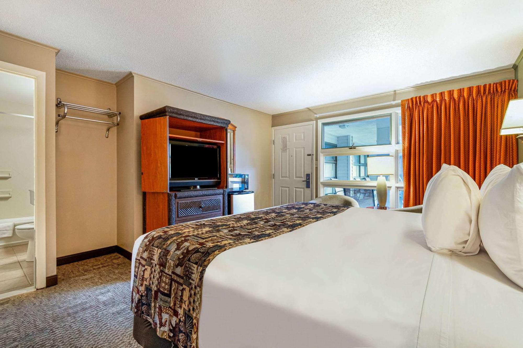 Super 8 By Wyndham Lake George/Downtown Zewnętrze zdjęcie