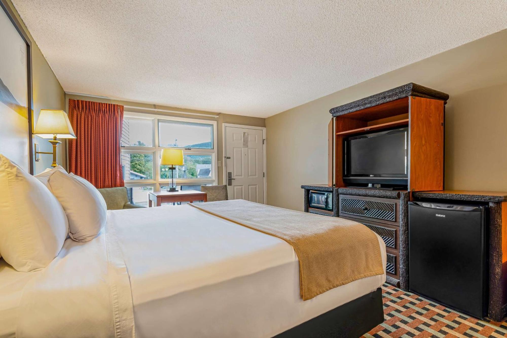 Super 8 By Wyndham Lake George/Downtown Zewnętrze zdjęcie